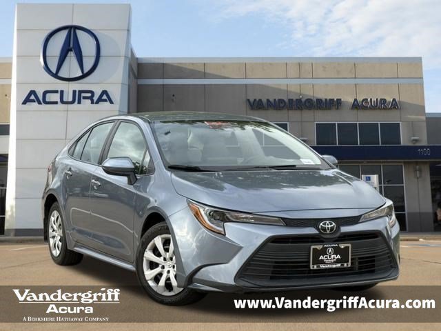 Used 2025 Toyota Corolla LE FWD image 1