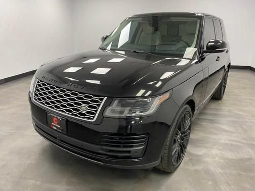 Used 2018 Land Rover Range Rover Supercharged AWD/4WD image 2