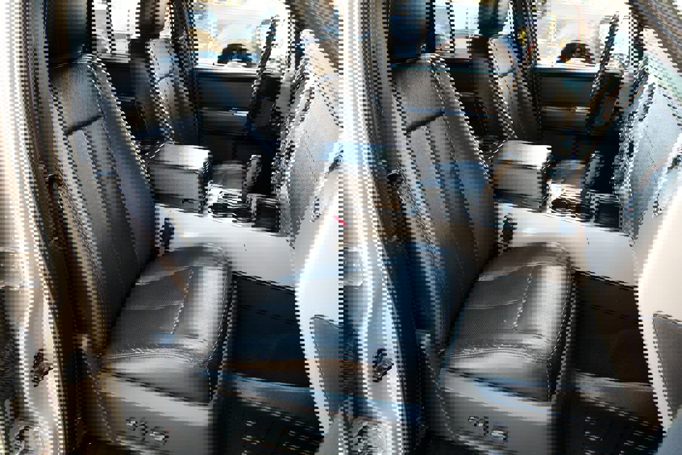 Used 2017 Ford Expedition XLT w/ Equipment Group 202A RWD image 37