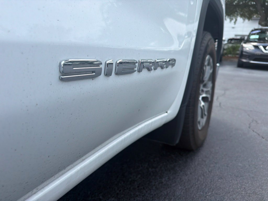 Used 2025 GMC Sierra 1500 SLT RWD image 12