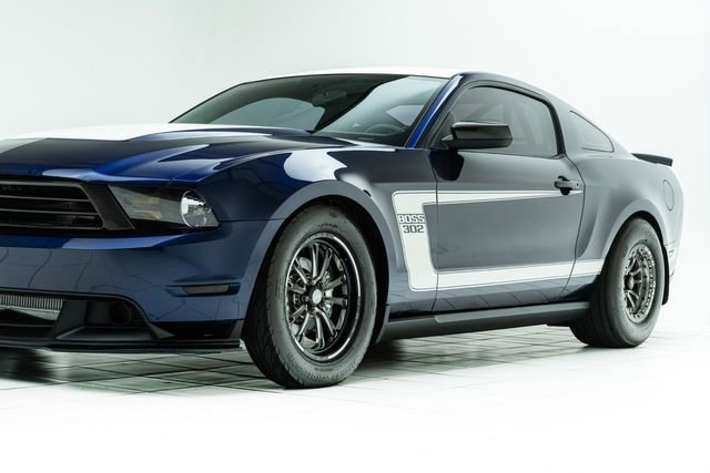 Used 2012 Ford Mustang Boss 302 w/ Boss 302 Accessory Pkg RWD image 9
