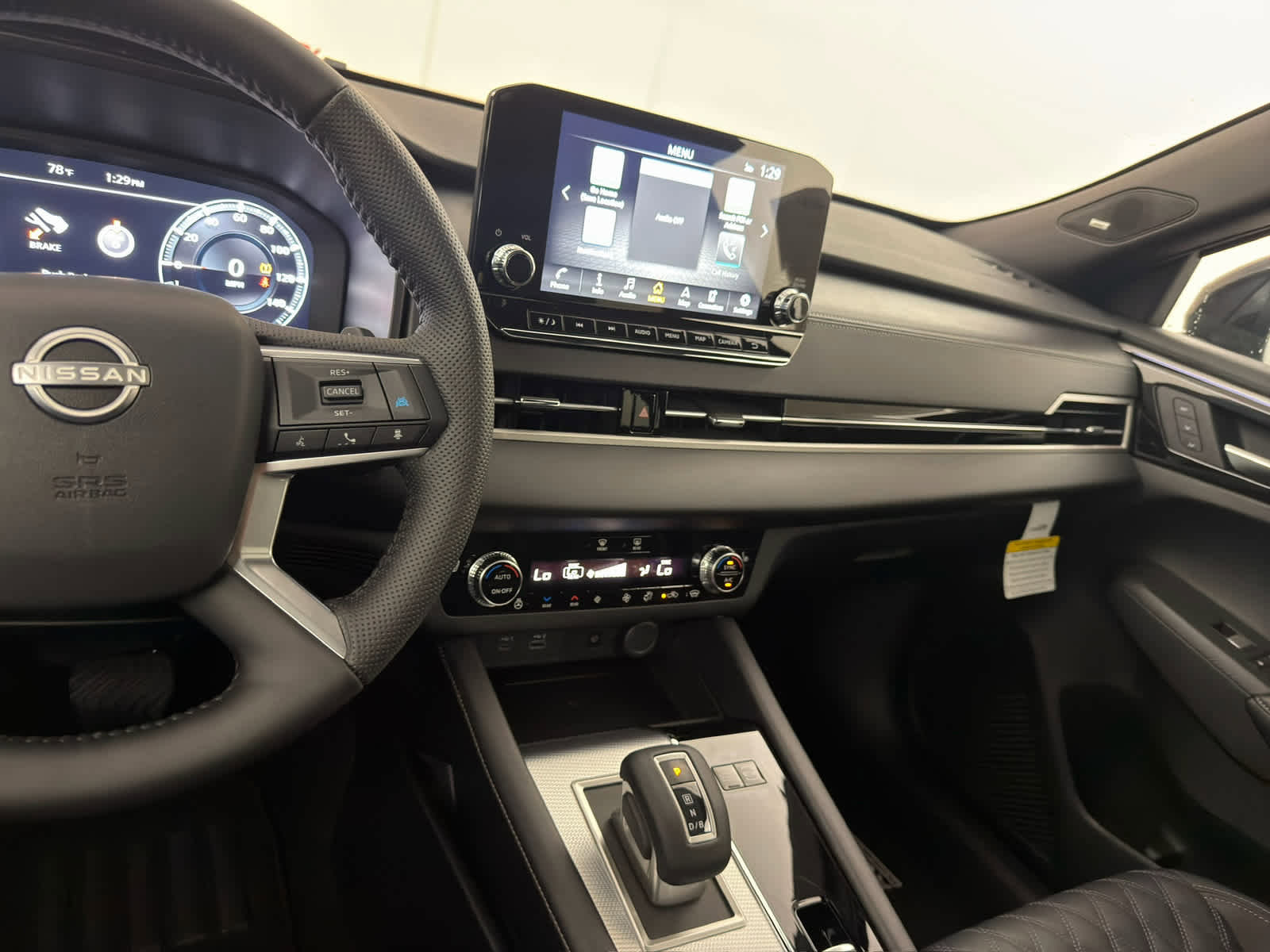 New 2026 Nissan Rogue Platinum AWD/4WD image 18