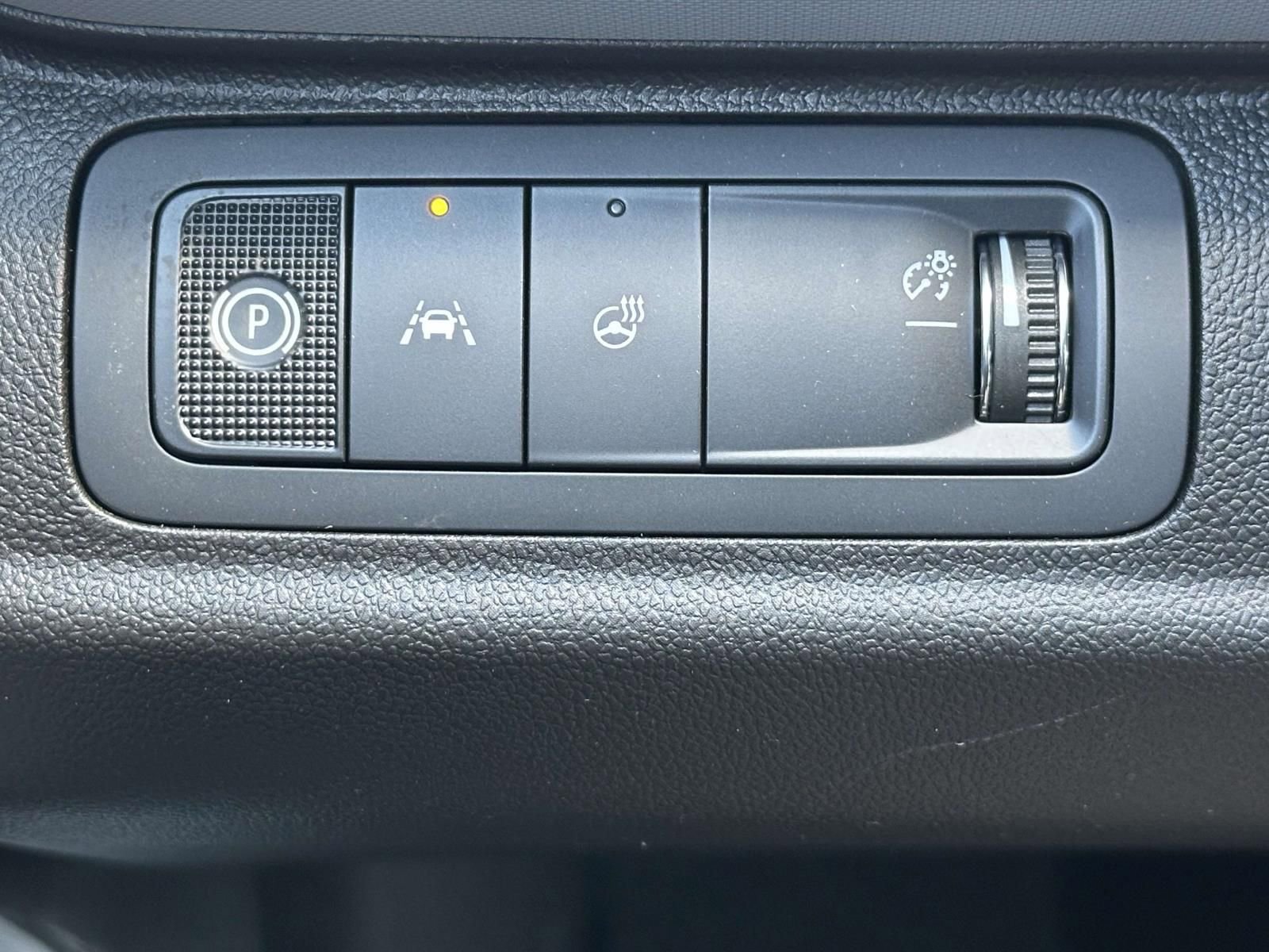 New 2027 Chevrolet Bolt LT w/ Comfort Package FWD image 17