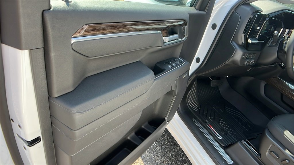 New 2026 Chevrolet Silverado 1500 RST image 11