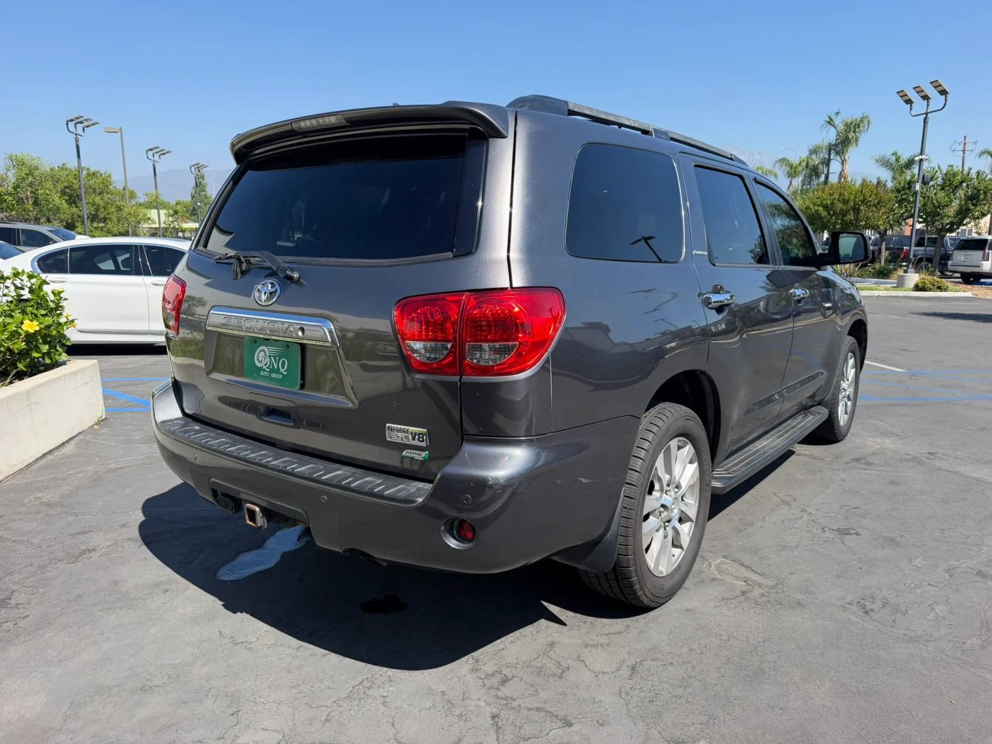Used 2016 Toyota Sequoia Limited w/ Safety & Convenience Package AWD/4WD image 6