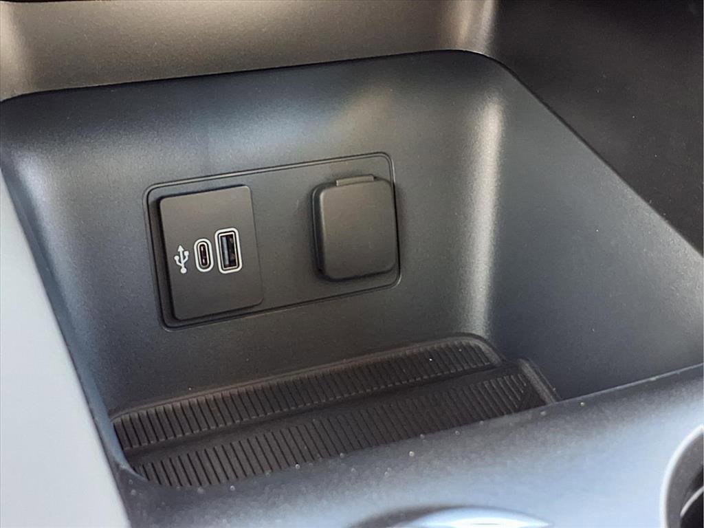 New 2026 Ford Explorer Active w/ Active Comfort Package image 10