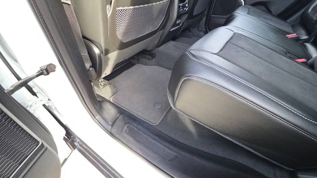 Used 2022 Jeep Grand Cherokee Altitude image 19