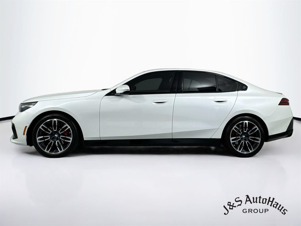 Used 2026 BMW 540i xDrive AWD/4WD image 4