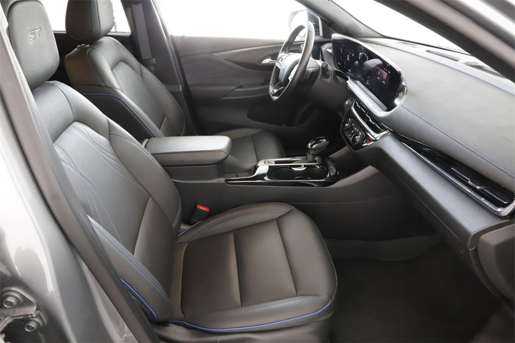 Used 2025 Buick Envista Sport Touring image 27