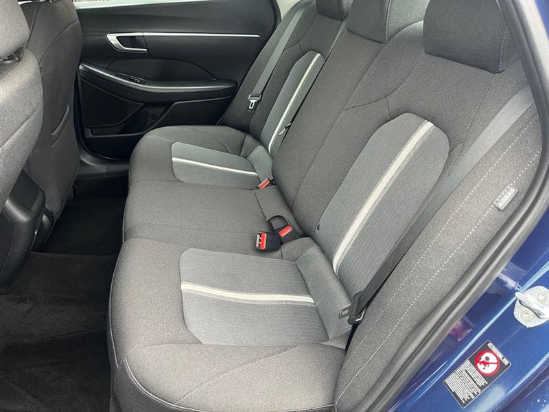 Used 2022 Hyundai Sonata SEL w/ Cargo Package image 18