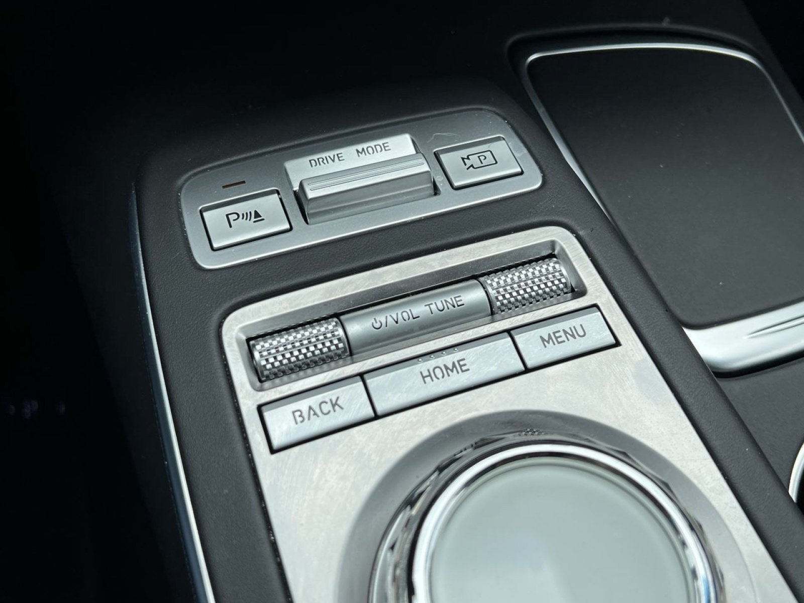 Used 2023 Genesis GV70 2.5T w/ Sport Prestige Package AWD/4WD image 19