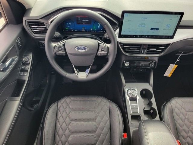 Used 2024 Ford Escape SE w/ PHEV Premium Package image 12