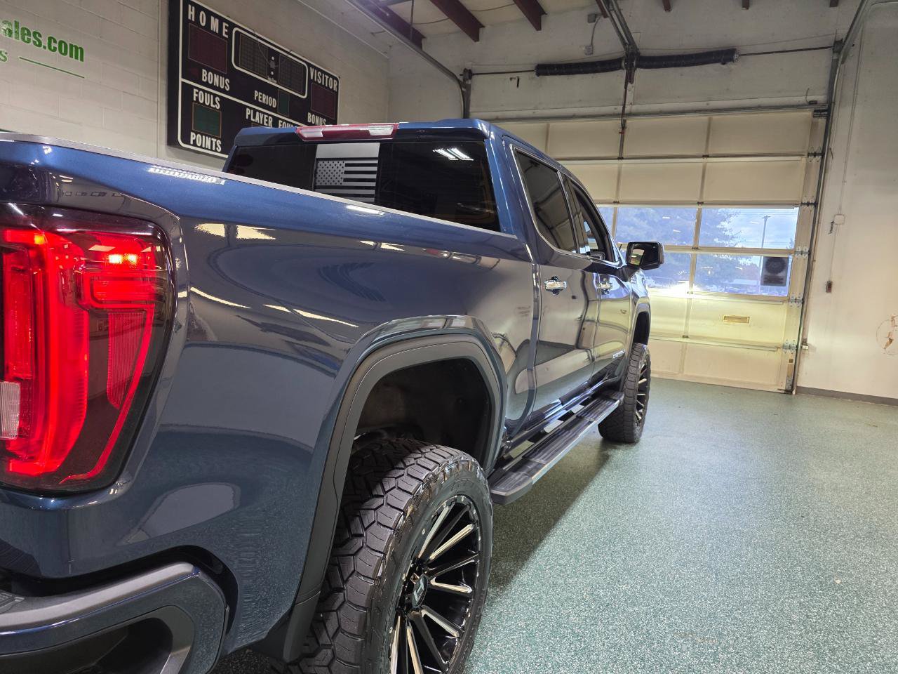 Used 2022 GMC Sierra 1500 Denali w/ Driver Alert Package II AWD/4WD image 7