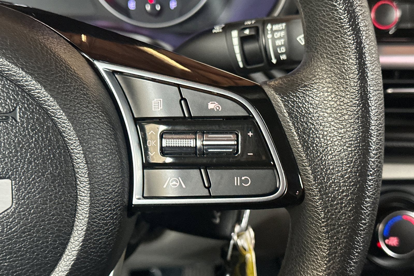 Used 2023 Kia Forte LXS w/ LXS Technology Package image 29