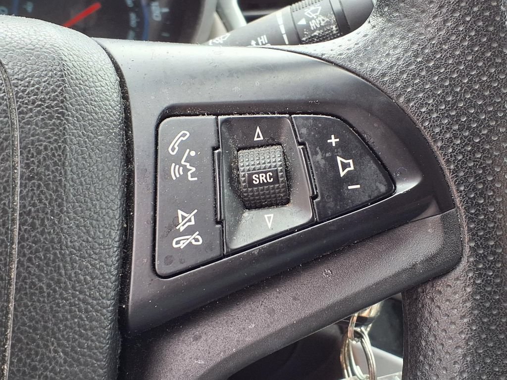 Used 2013 Chevrolet Cruze LS FWD image 20