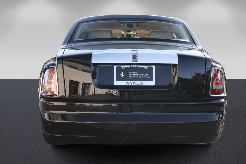 Used 2005 Rolls-Royce Phantom Sedan image 4