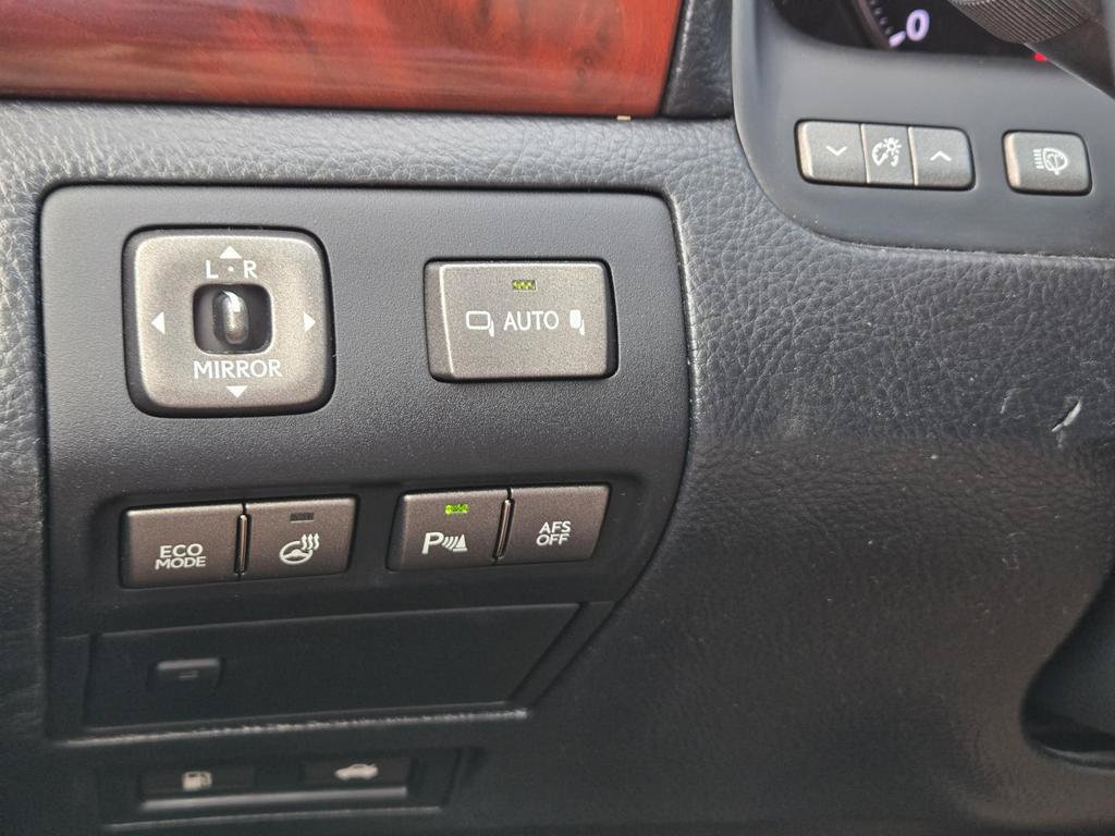 Used 2011 Lexus LS 460 w/ Comfort Pkg RWD image 21