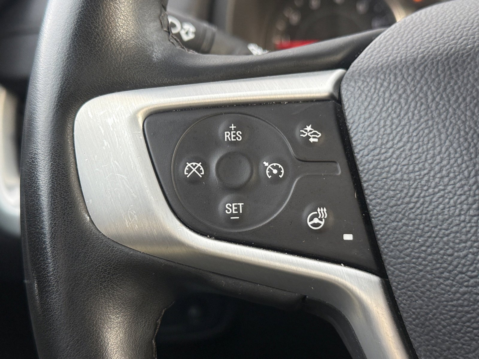 Used 2023 GMC Terrain SLT w/ LPO, Floor Liner Package image 24