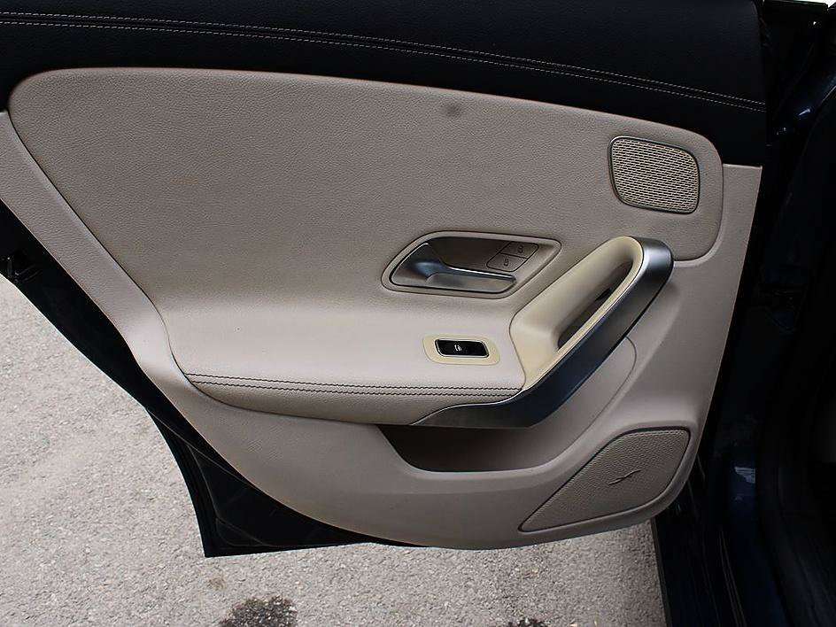 Used 2020 Mercedes-Benz CLA 250 image 14