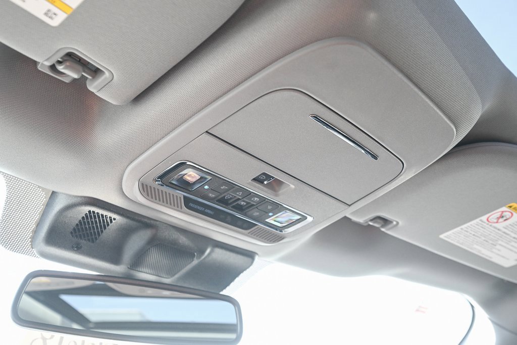 New 2025 Ford F350 Lariat w/ Lariat Ultimate Package image 37