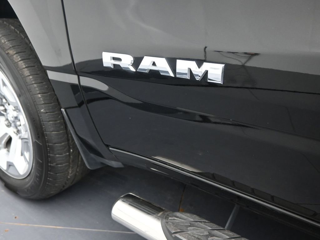 Used 2019 RAM 1500 Big Horn image 12