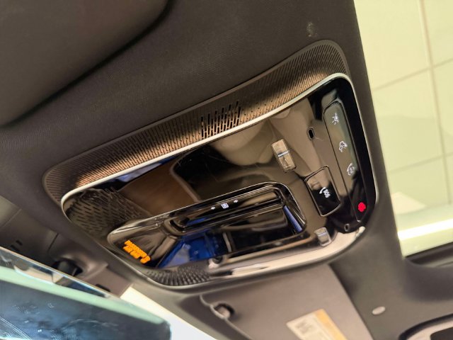 Certified 2024 Mercedes-Benz GLC 300 4MATIC image 31