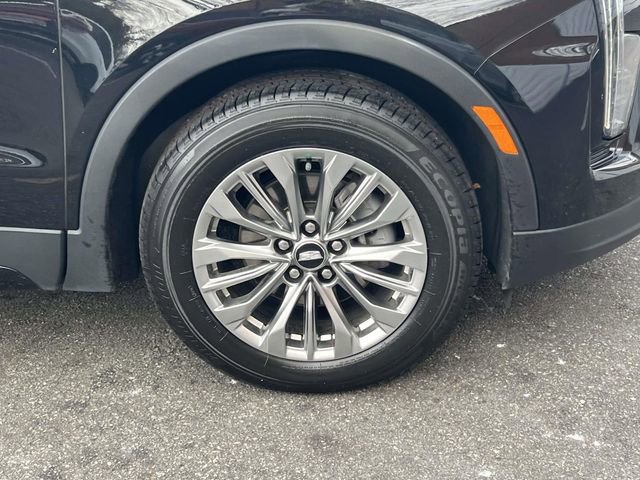 Used 2024 Cadillac XT4 Premium Luxury image 7