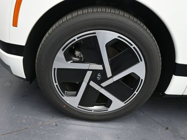 New 2026 Hyundai Ioniq 9 Calligraphy image 22