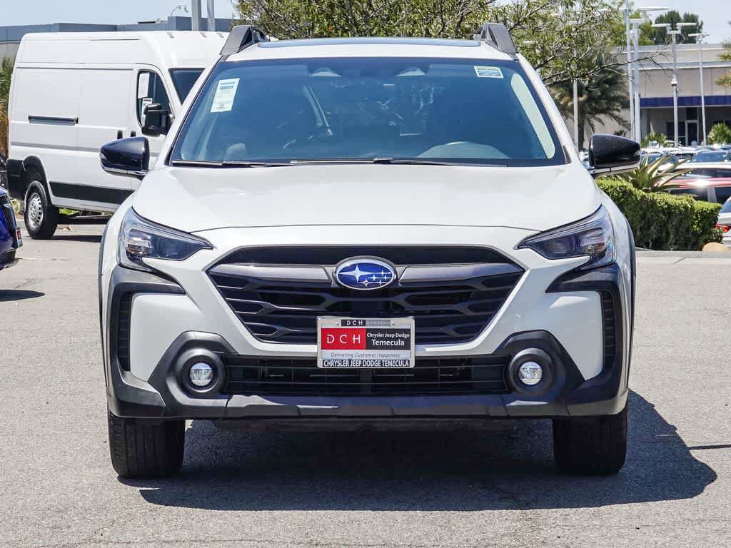 Used 2025 Subaru Outback Premium AWD/4WD image 2