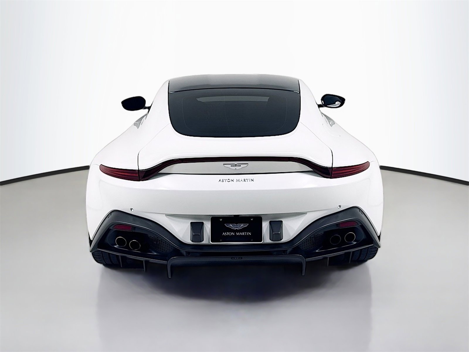 Used 2019 Aston Martin V8 Vantage Coupe image 6
