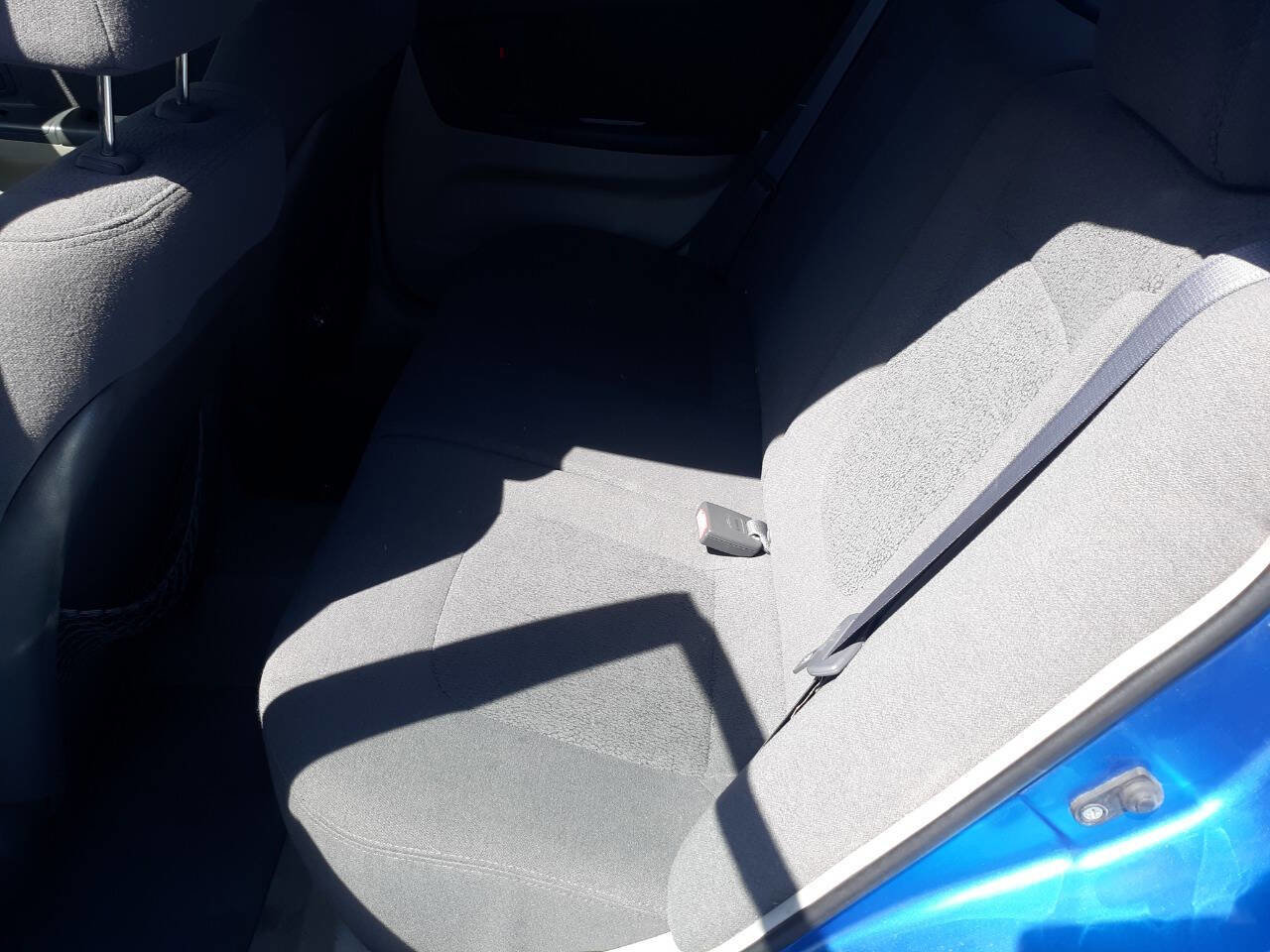 Used 2005 Kia Spectra5 image 7