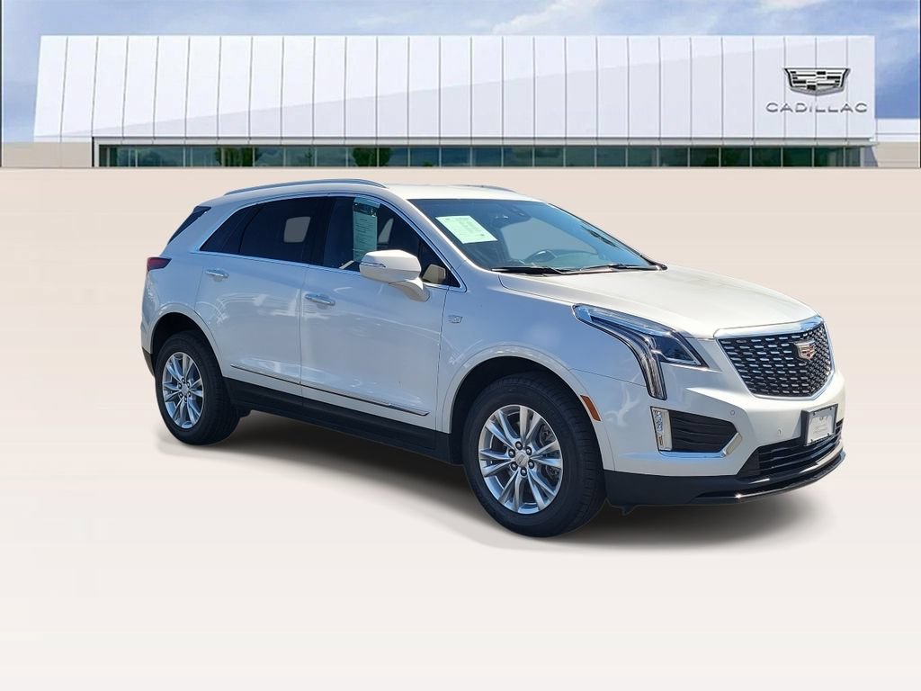 Certified 2023 Cadillac XT5 Luxury FWD image 2