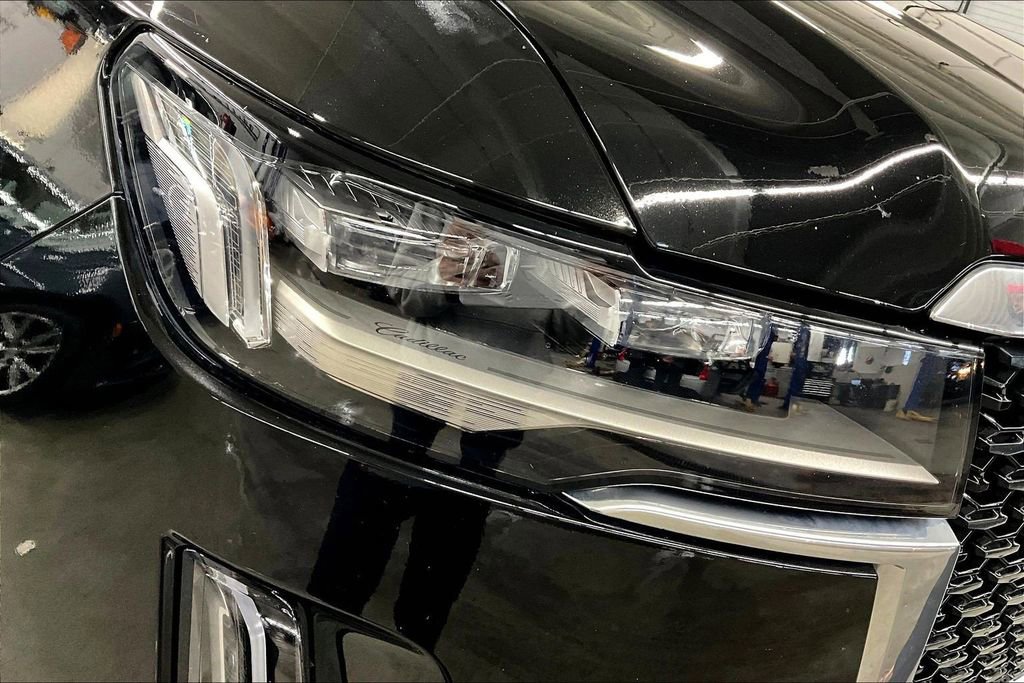 Certified 2024 Cadillac Escalade Premium Luxury image 33