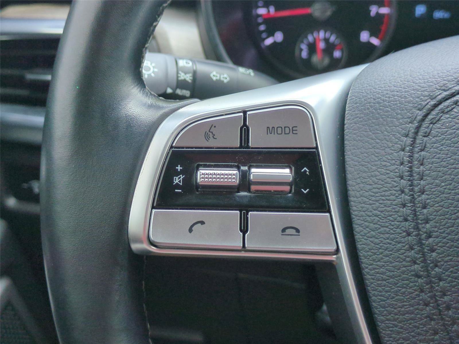 Used 2022 Kia Telluride EX w/ EX Premium Package AWD/4WD image 17