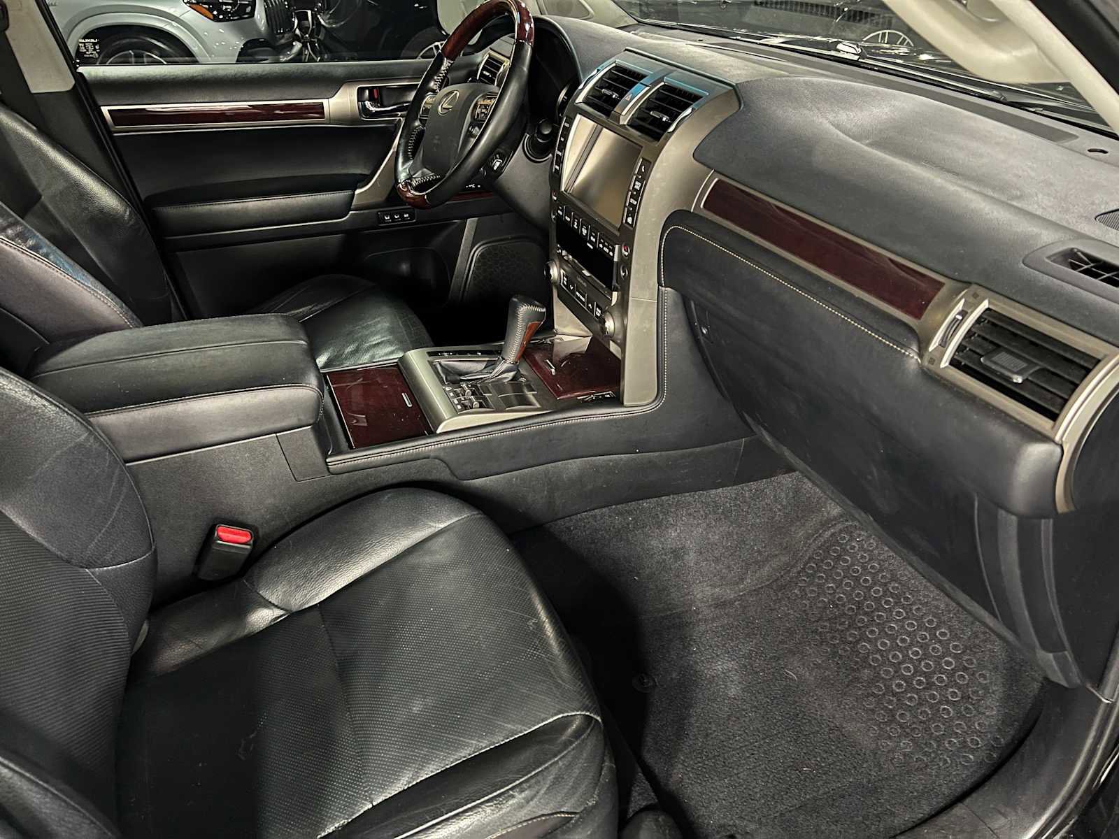 Used 2018 Lexus GX 460 Premium AWD/4WD image 11