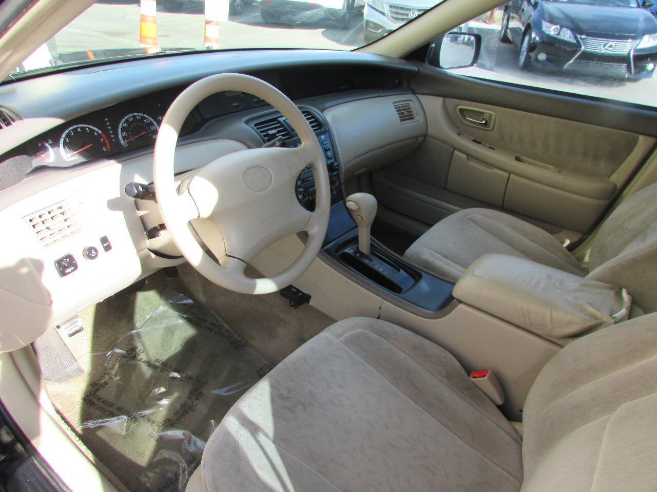 Used 2001 Toyota Avalon XLS FWD image 13