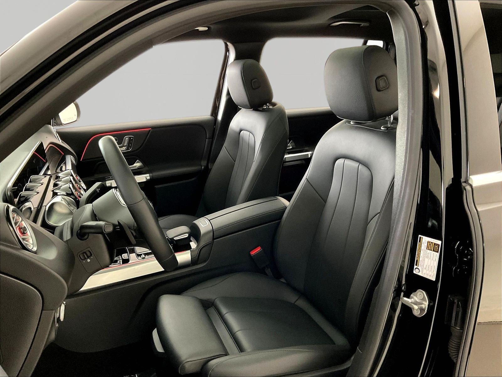 Certified 2023 Mercedes-Benz GLB 250 4MATIC image 21