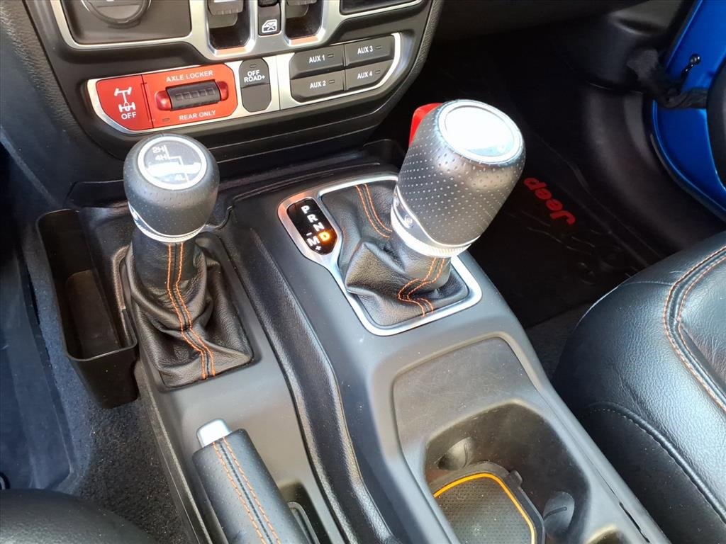 Used 2020 Jeep Gladiator Mojave w/ Dual Top Group image 9