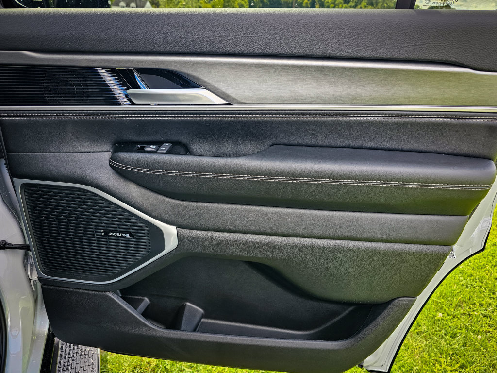 New 2026 Jeep Grand Wagoneer 4WD image 50