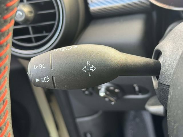 Used 2020 MINI Cooper S w/ Premium Package image 28