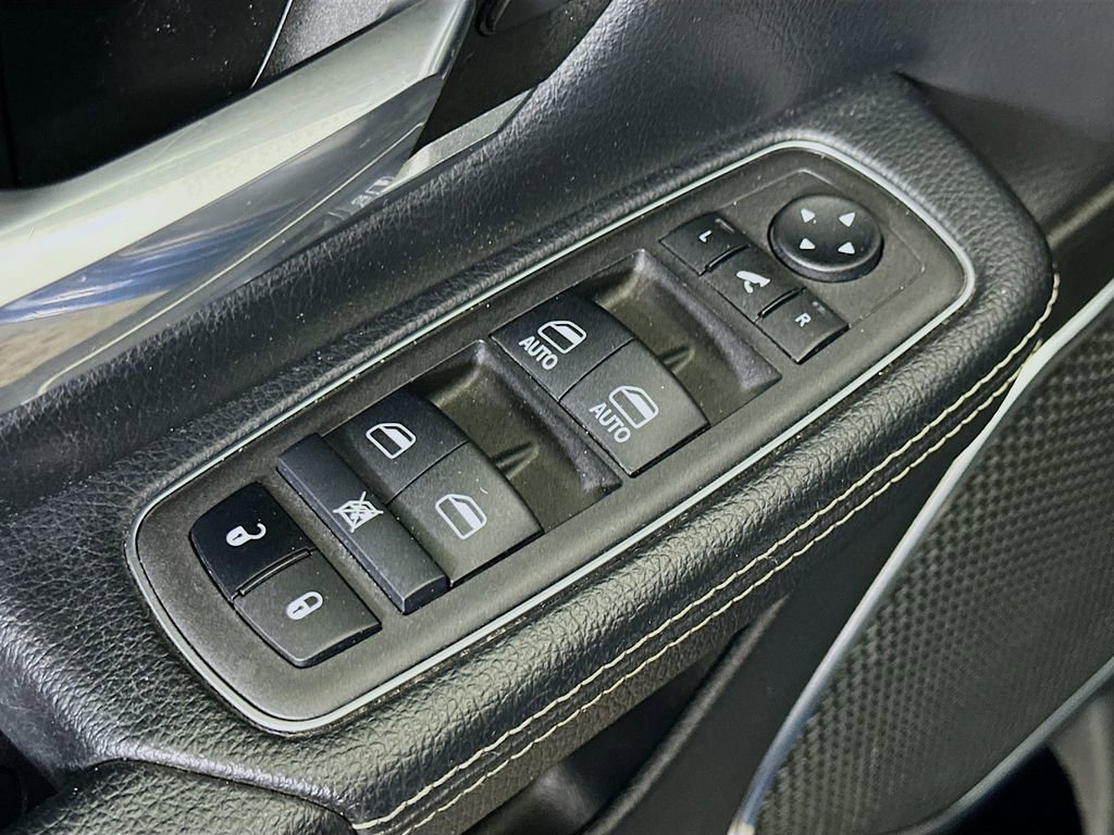 Used 2024 RAM 1500 Laramie image 20