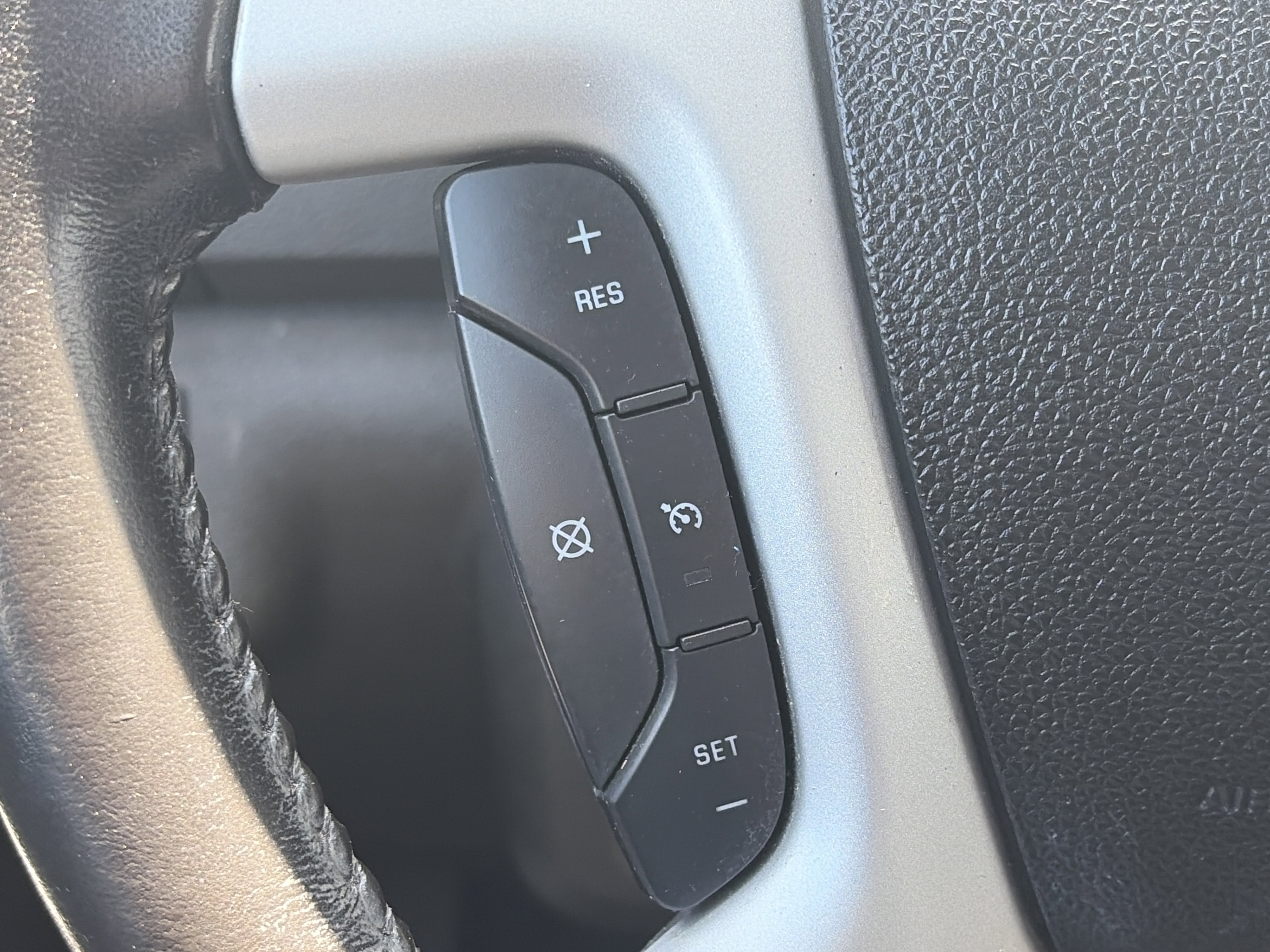 Used 2012 Chevrolet Traverse LT AWD/4WD image 17