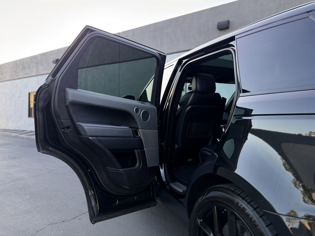 Used 2015 Land Rover Range Rover Sport Supercharged image 21