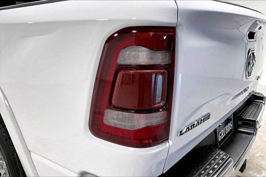 Used 2022 RAM 1500 Laramie AWD/4WD image 40