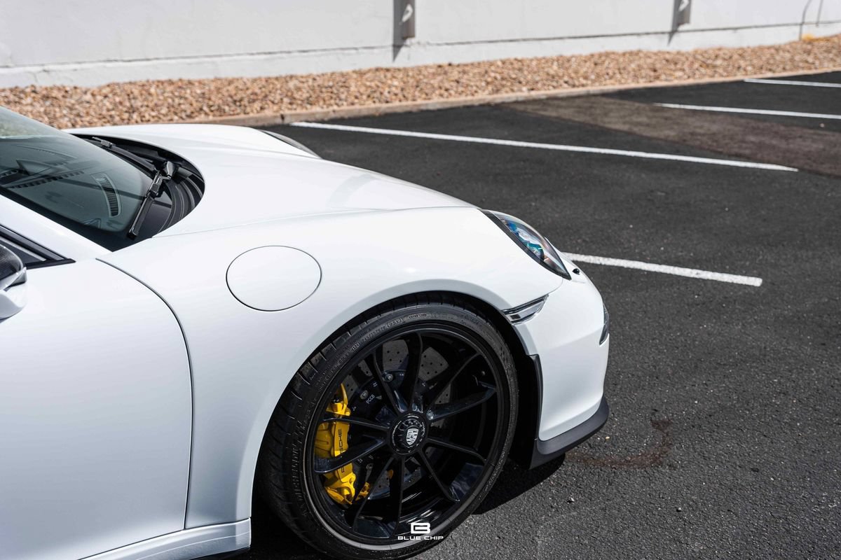 Used 2016 Porsche 911 R RWD image 10