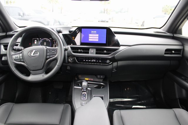Certified 2025 Lexus UX 300h FWD image 10