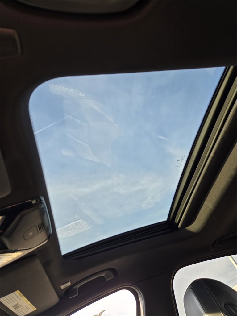 Used 2019 BMW 330i xDrive Sedan w/ Convenience Package image 10