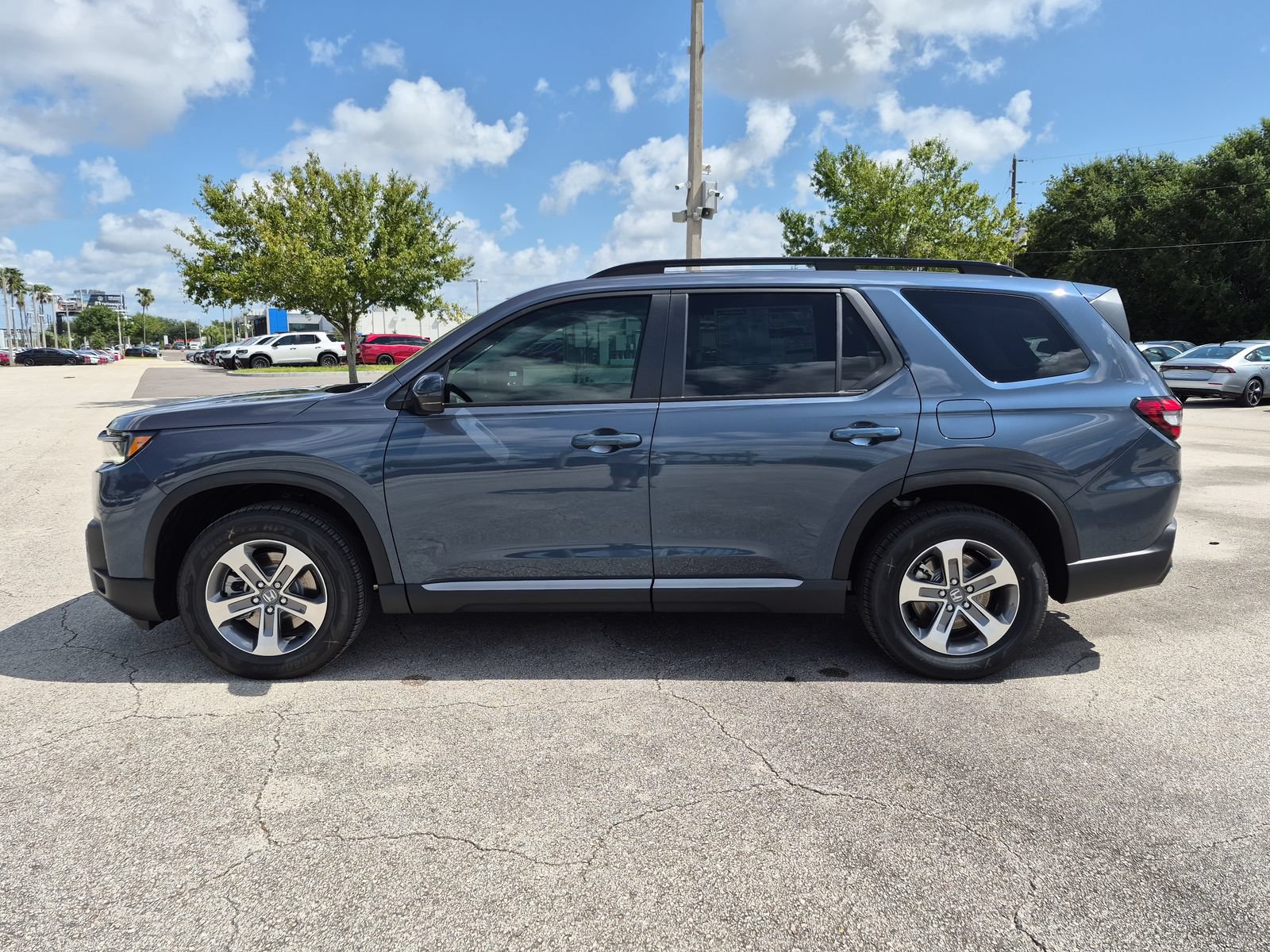 New 2026 Honda Pilot EX-L image 3