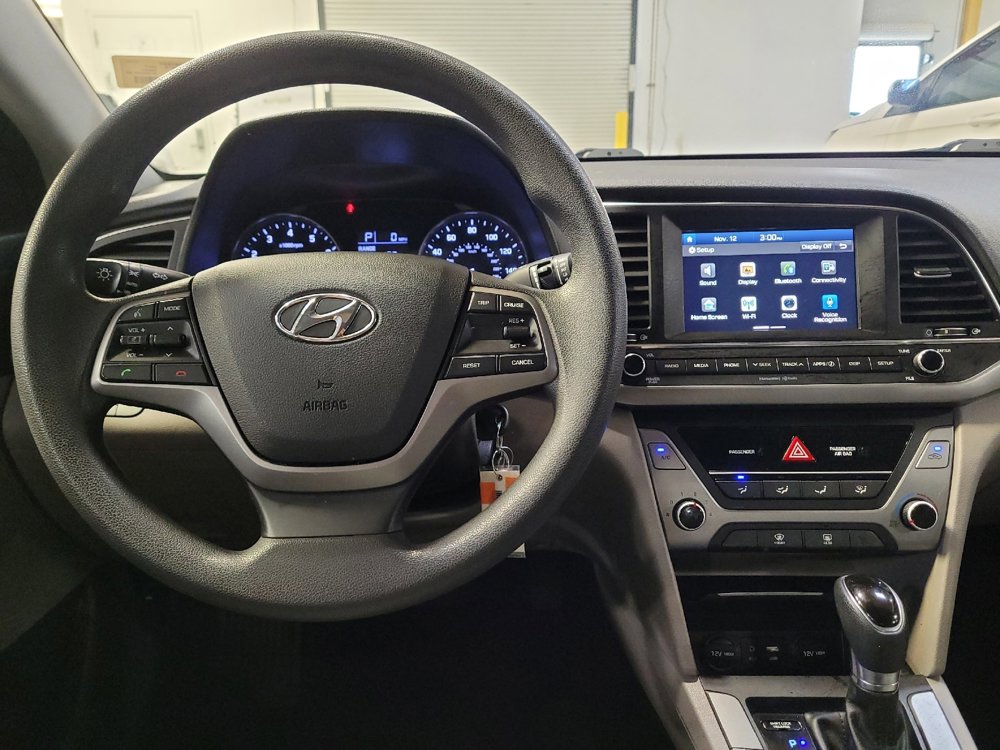 Used 2017 Hyundai Elantra SE image 22