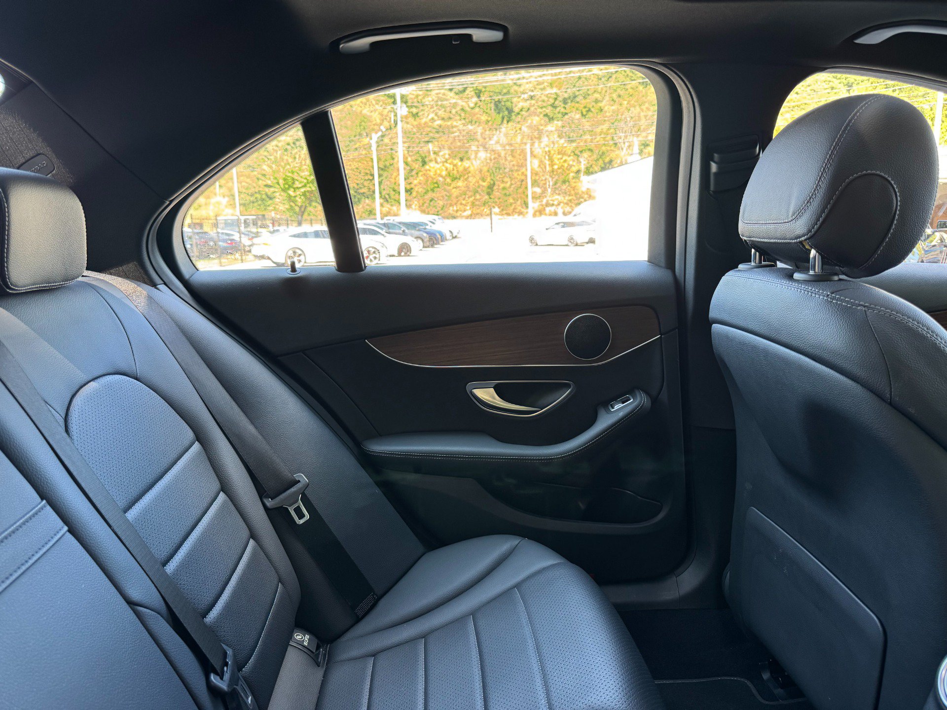 Used 2019 Mercedes-Benz C 300 4MATIC Sedan image 33